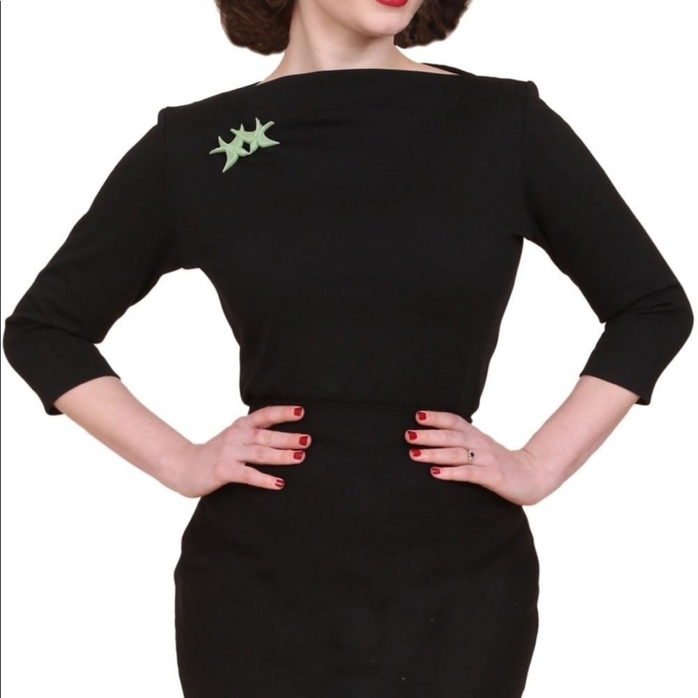 Vivien of Holloway Pinup Black Slash Neck Top